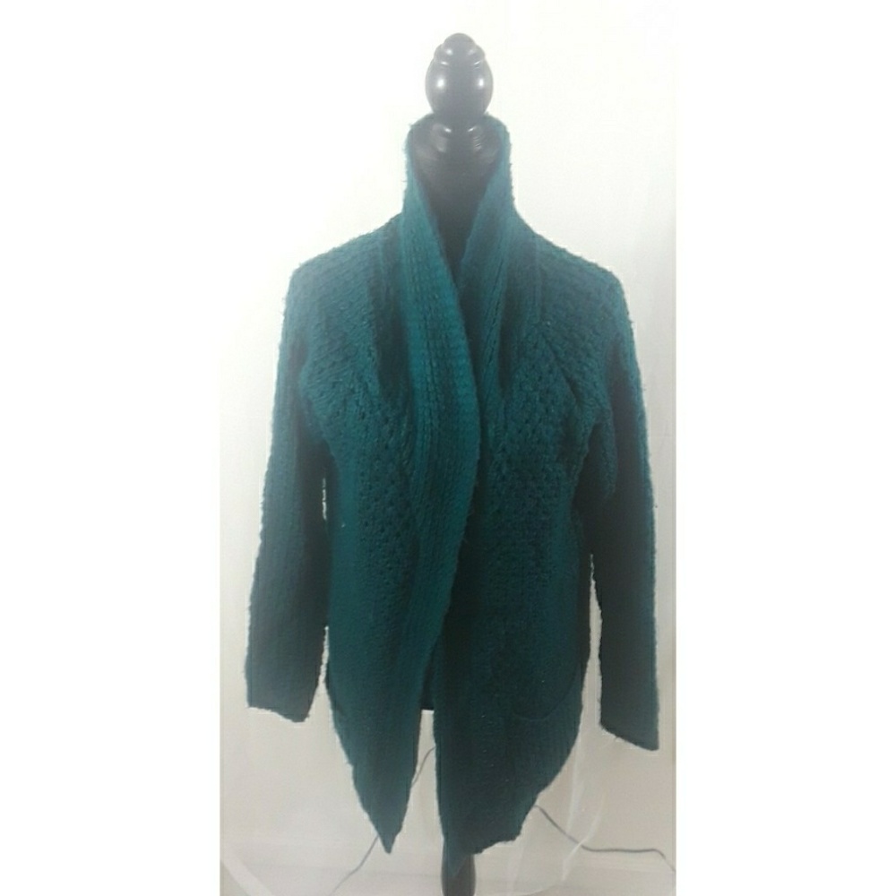 Forever 21 Knitted cardigan pullover